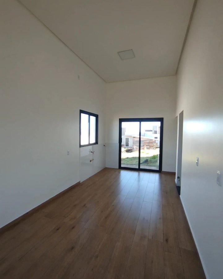 Casa à Venda- Guia Lopes