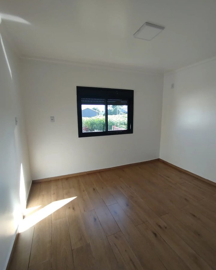 Casa à Venda- Guia Lopes