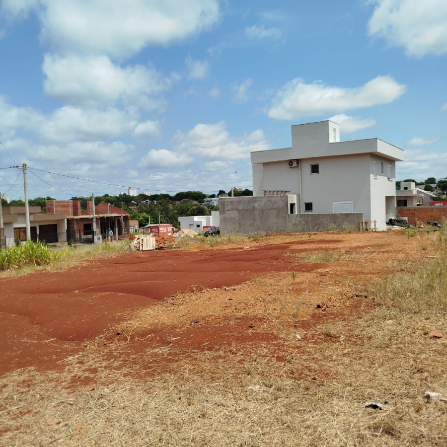 Terreno à Venda- Kunkel