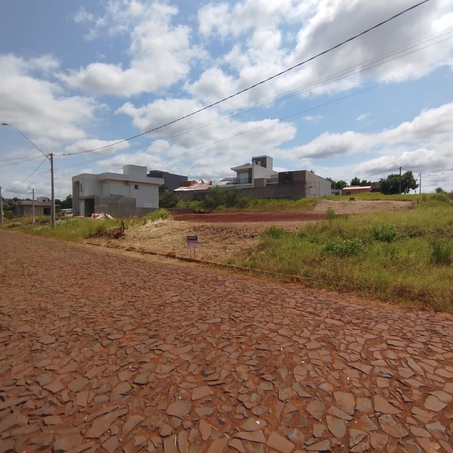 Terreno à Venda- Kunkel