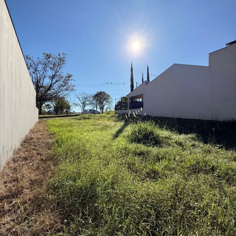 Terreno à Venda - São Francisco