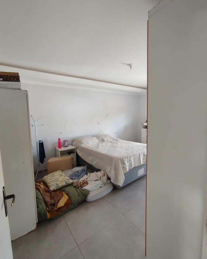Casa à Venda- Vila Flores