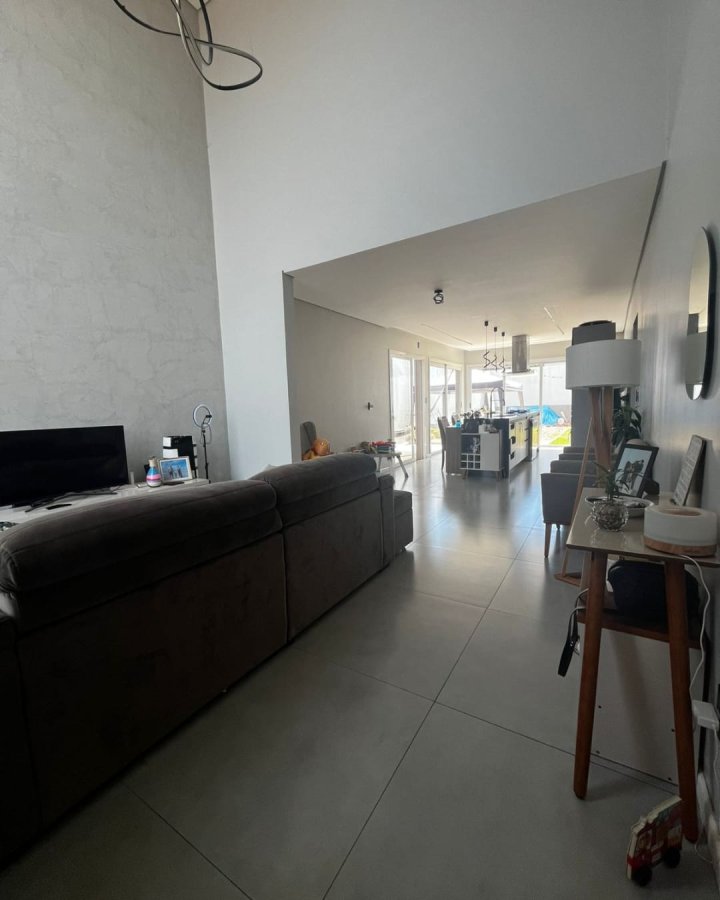 Casa à Venda- Glória (Loteamento Silva)