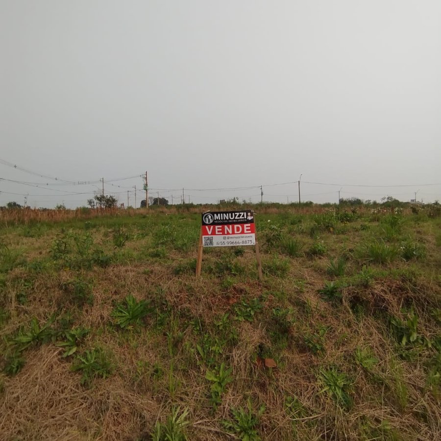 Terreno à Venda - Colina