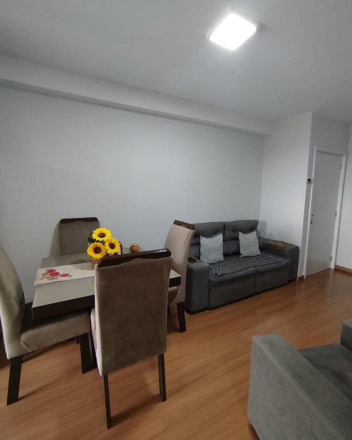 Apartamento à Venda- Ed. Ravena
