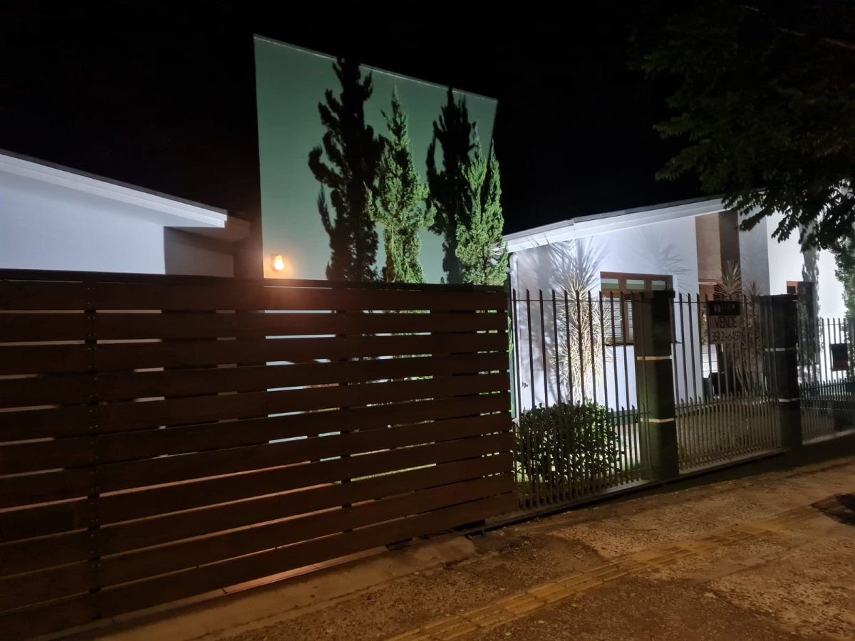 Casa à Venda - Lorentz