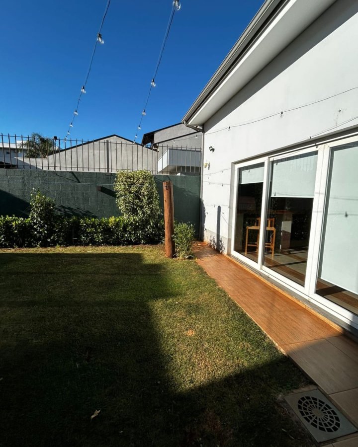 Casa à Venda - Lorentz