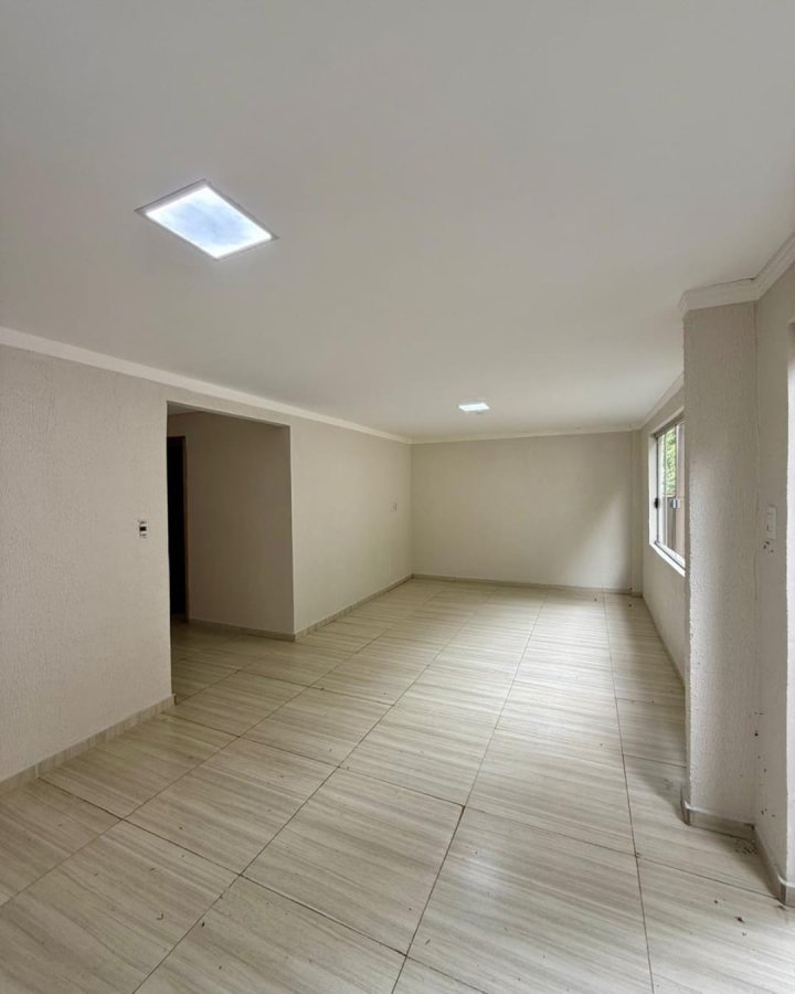 Casa à Venda- Jardim Petrópolis (Próximo Hospital Vida e Saúde)