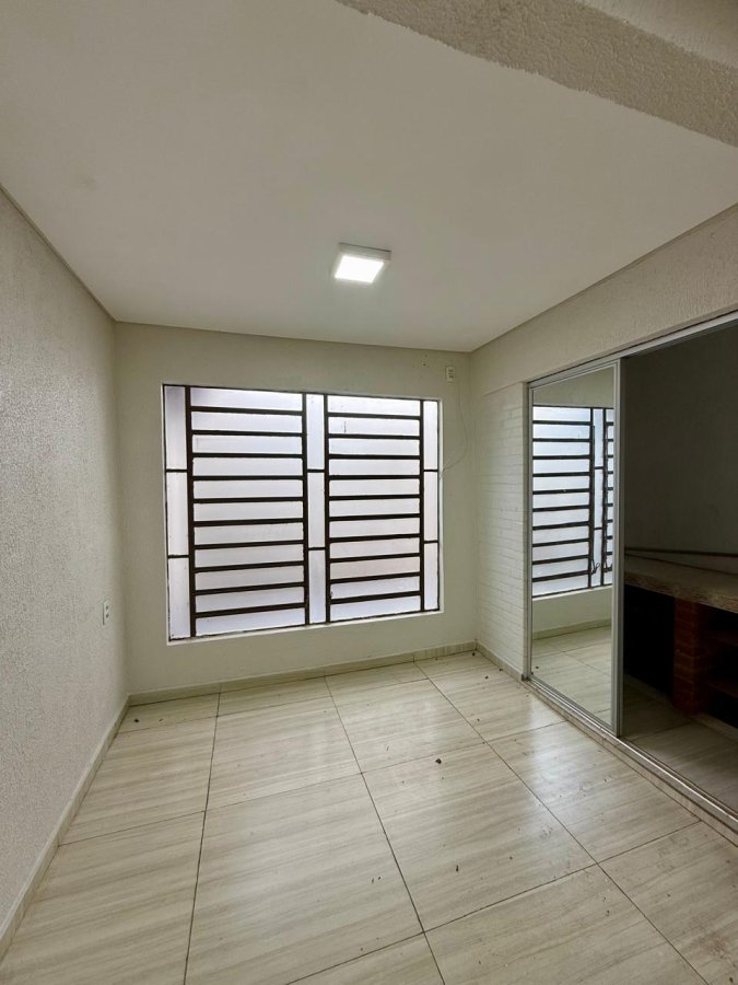 Casa à Venda- Jardim Petrópolis (Próximo Hospital Vida e Saúde)