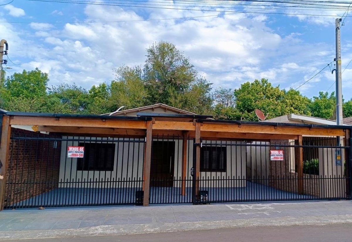Casa à Venda- Jardim Petrópolis (Próximo Hospital Vida e Saúde)