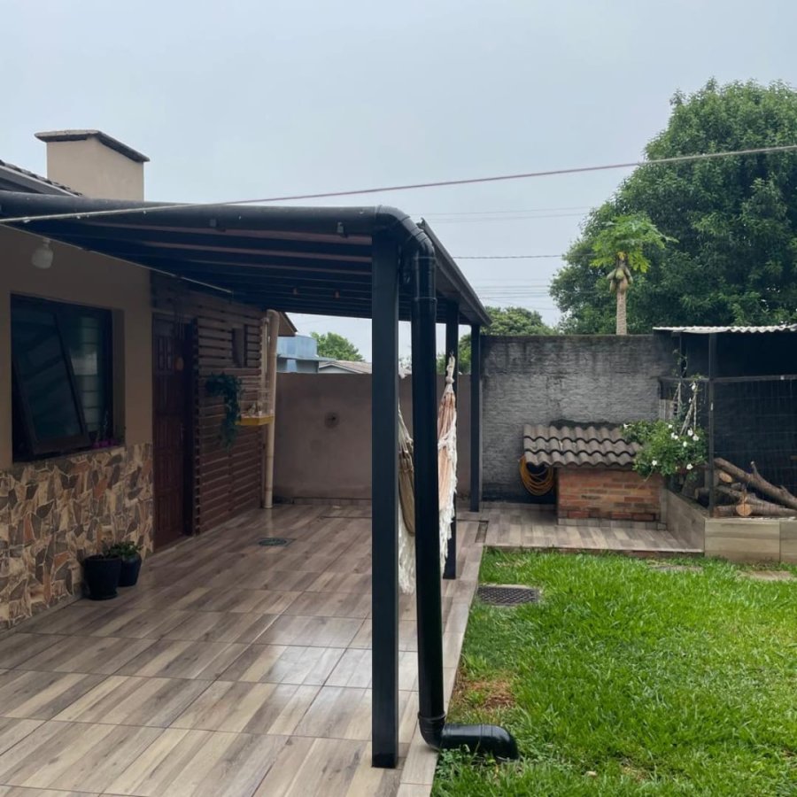 CASA  À VENDA- Central (Próximo IFF)