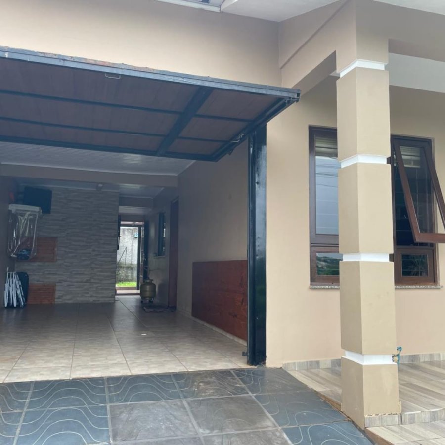 CASA  À VENDA- Central (Próximo IFF)