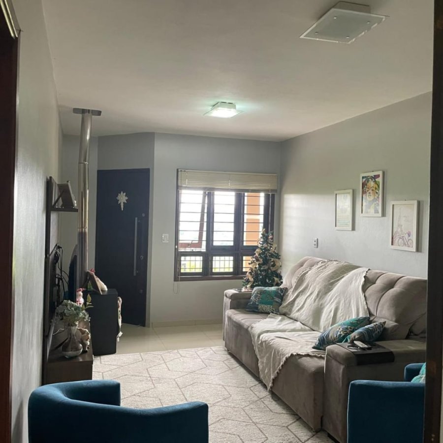 CASA  À VENDA- Central (Próximo IFF)