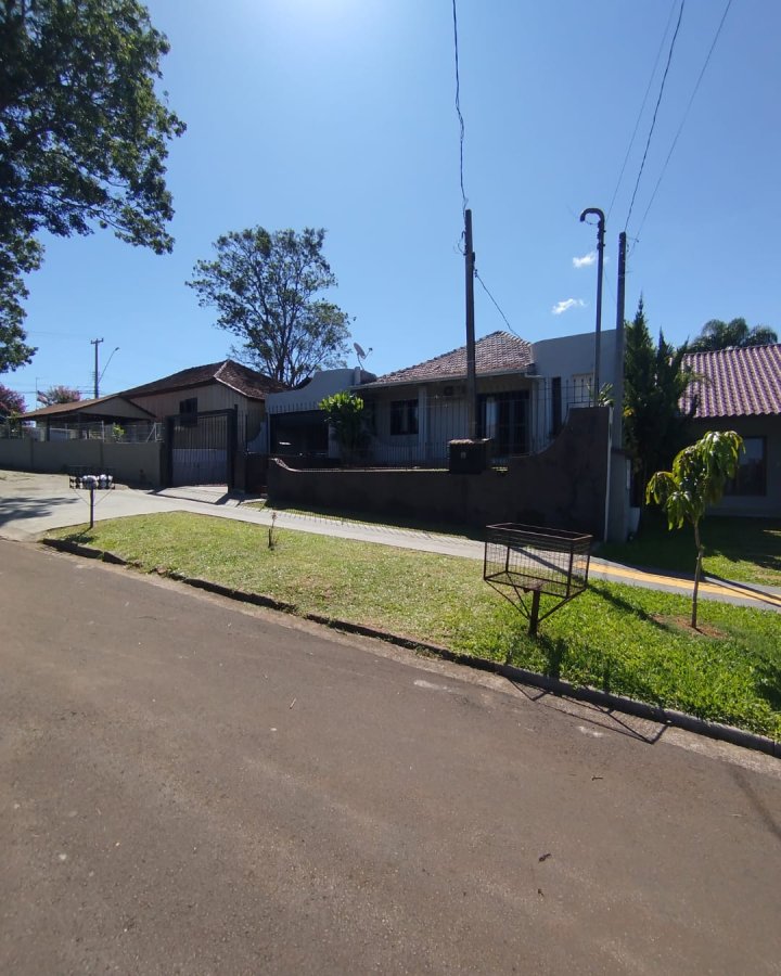 Casa à Venda - Centro