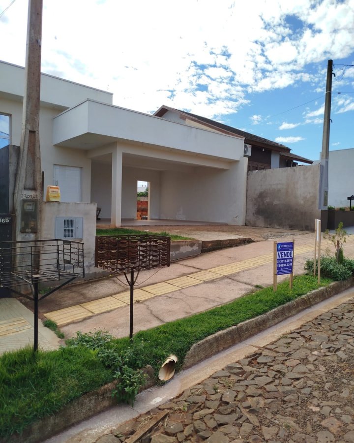 Casa à Venda- Guia Lopes