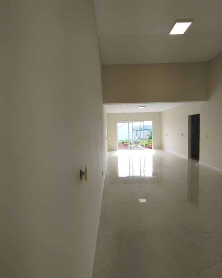 Casa à Venda- Guia Lopes