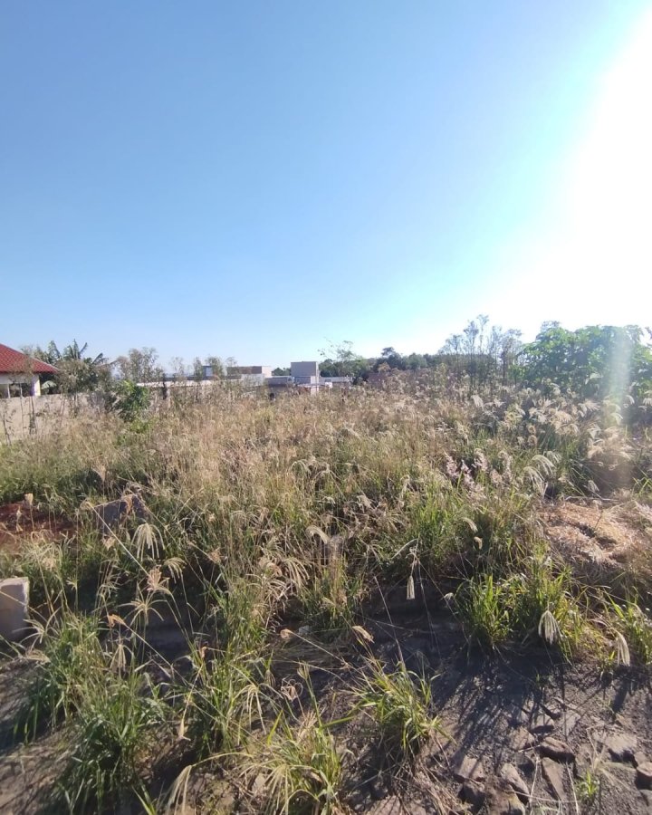 Terreno à Venda -  Dell Valle