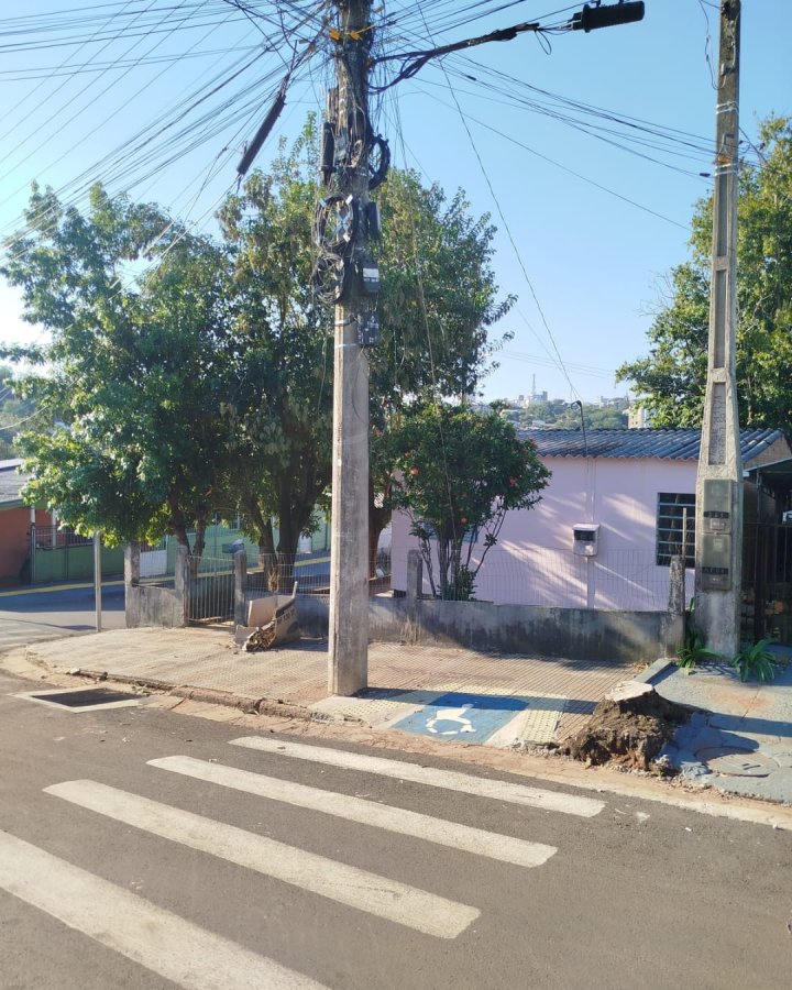 Casa à Venda - Planalto