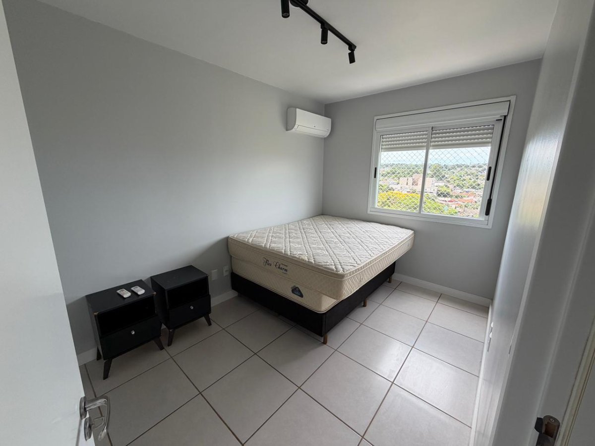 Apartamento à Venda - Ed. Ravena (Sulina)