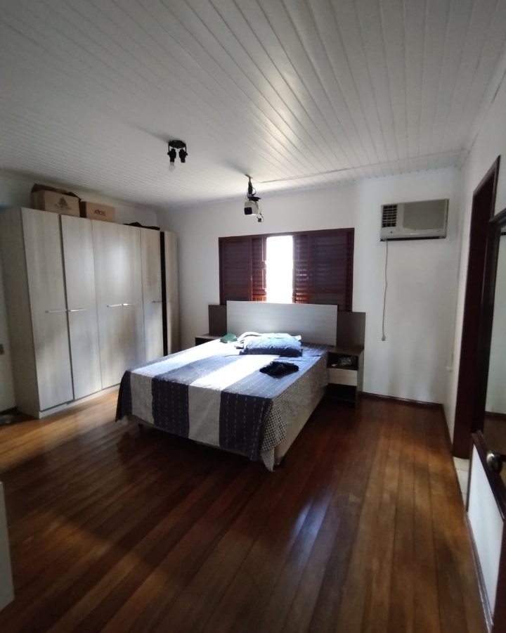 Casa à Venda - Central