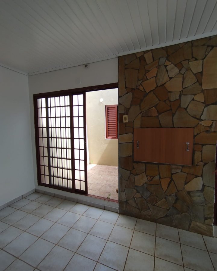 Casa à Venda - Central