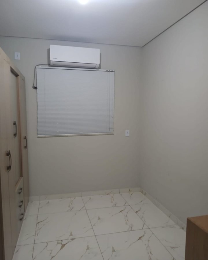 Casa à Venda - Guia Lopes