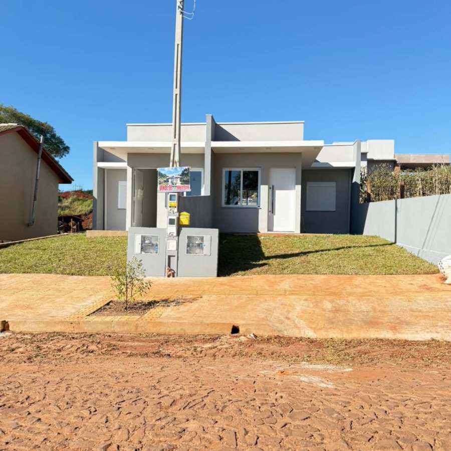Casa à Venda - Figueira