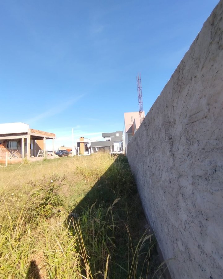 Terreno à Venda- Montese