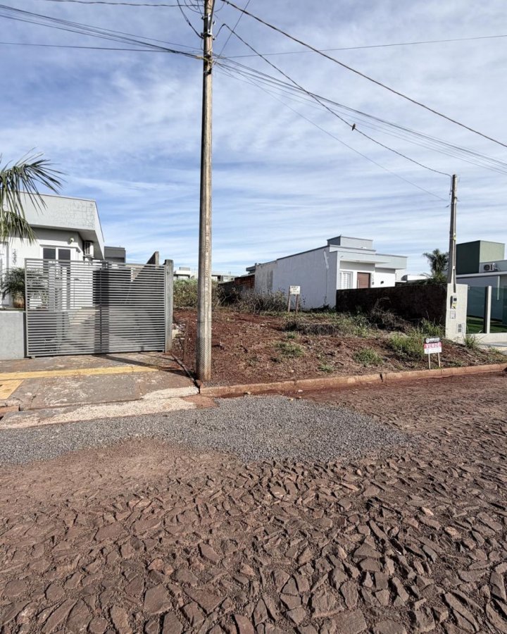 Terreno à Venda - Guia Lopes