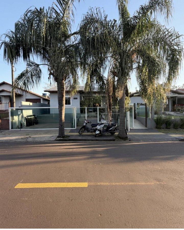 Casa à Venda - Planalto