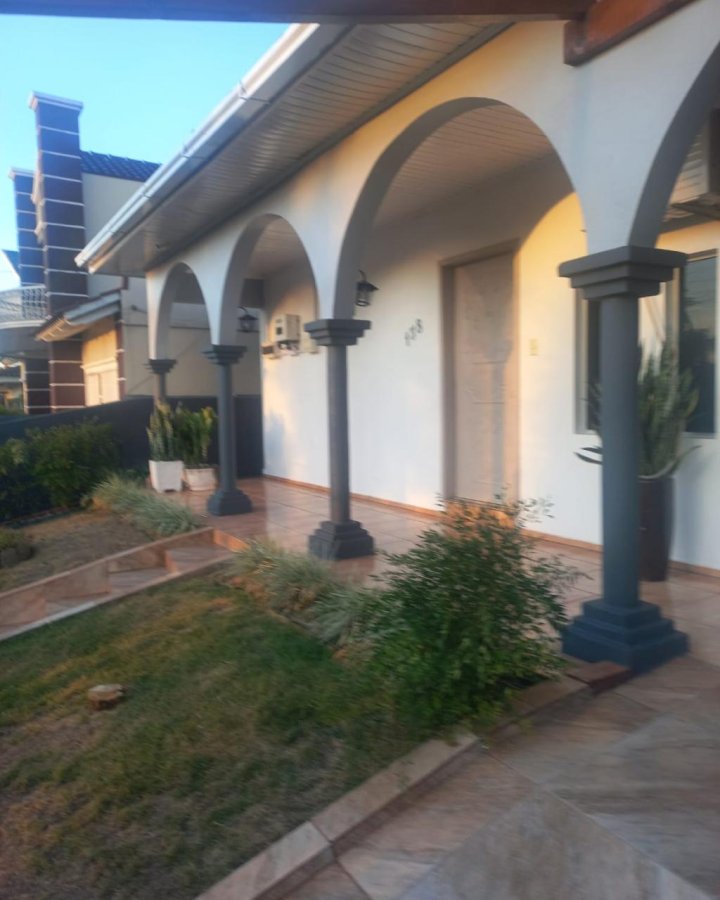 Casa à Venda - Ouro Verde