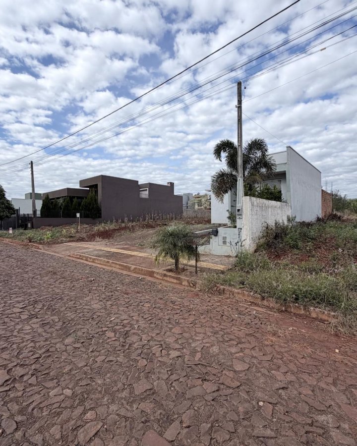 Casa à Venda - Guia Lopes