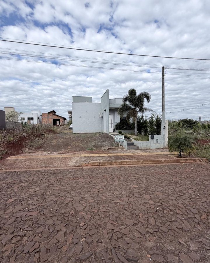 Casa à Venda - Guia Lopes