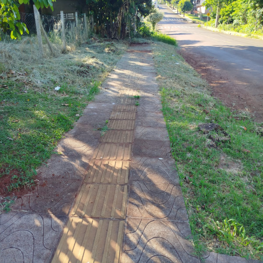 Terreno à Venda - Cruzeiro