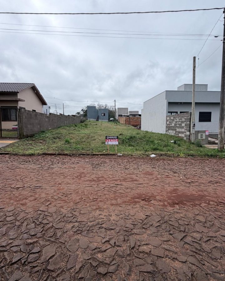 Terreno à Venda - Figueira
