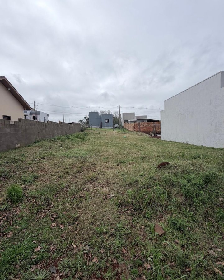 Terreno à Venda - Figueira