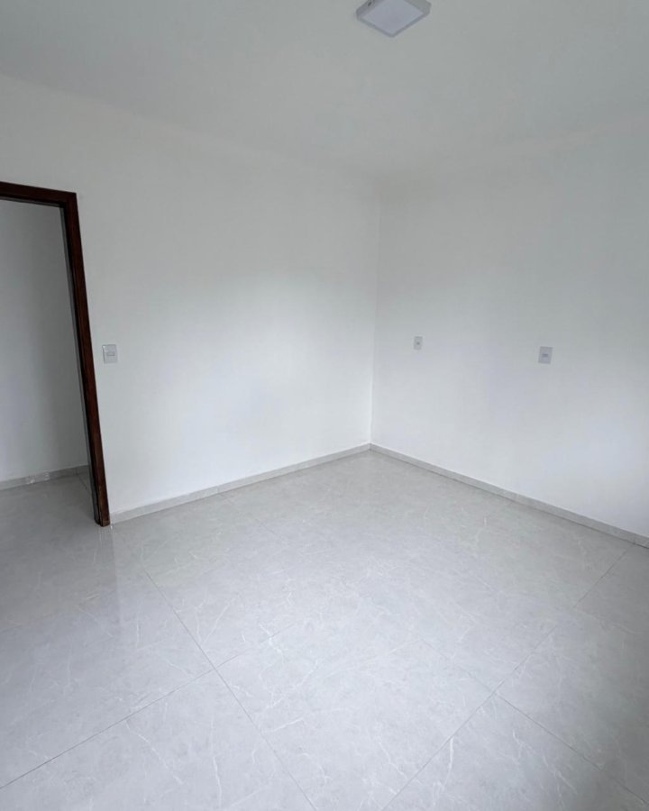 Casa à Venda - Figueira
