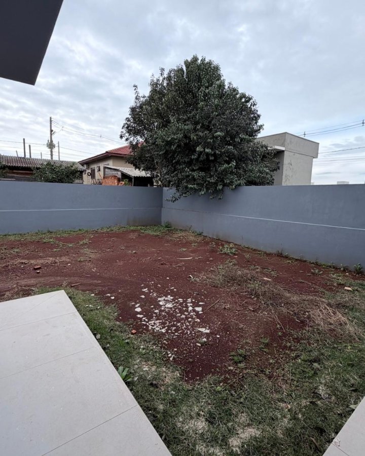 Casa à Venda - Figueira
