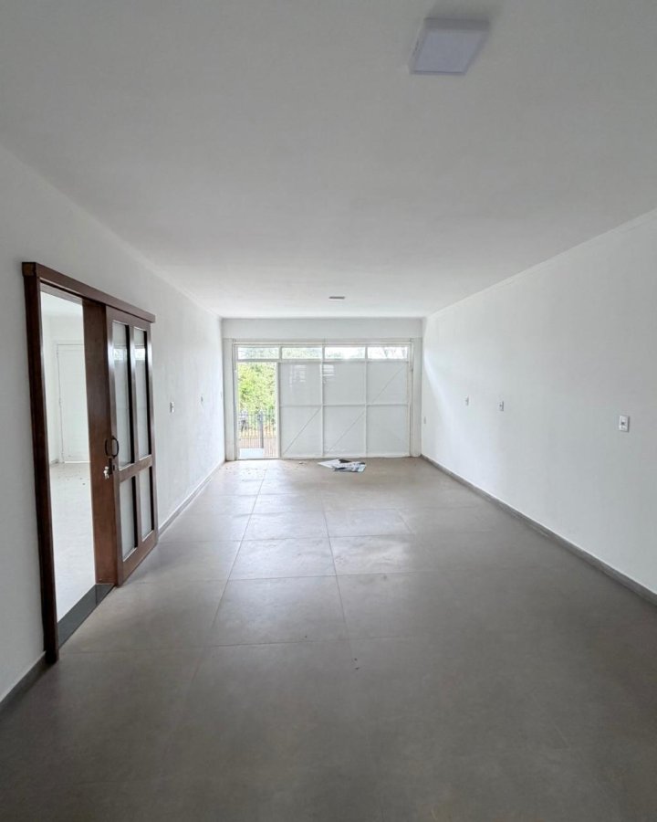 Casa à Venda - Figueira