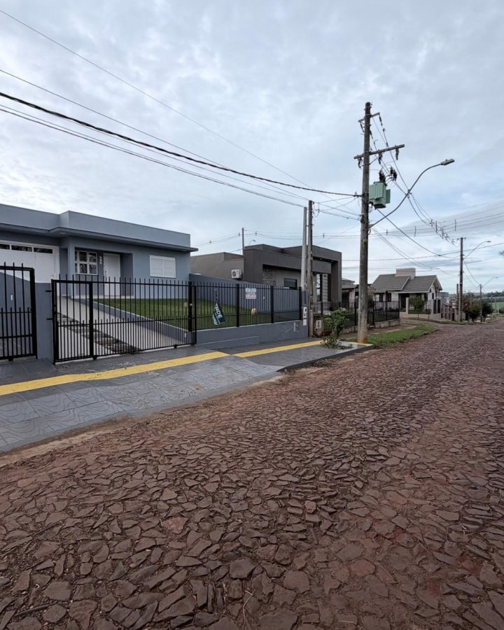 Casa à Venda - Figueira