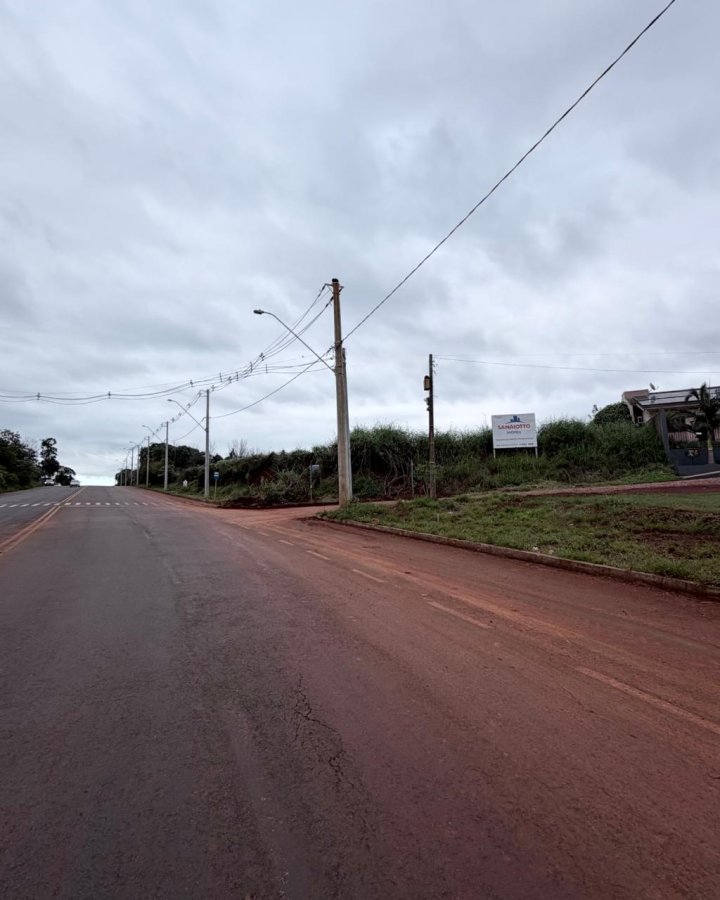 Terreno à Venda - Cruzeiro