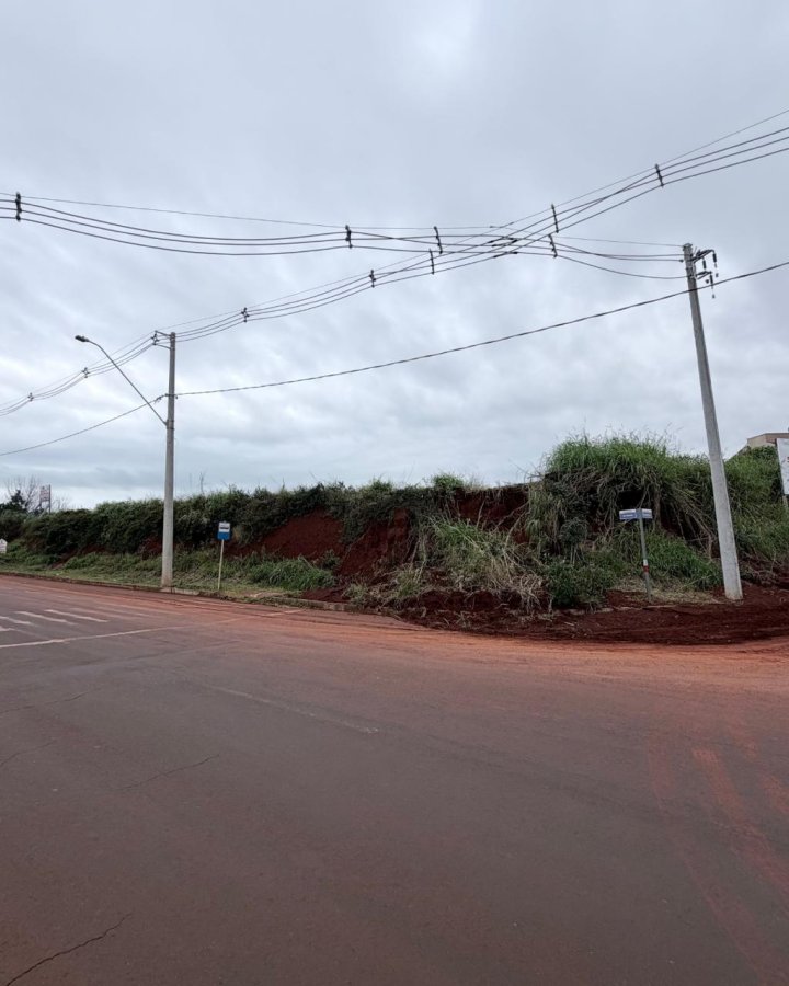 Terreno à Venda - Cruzeiro