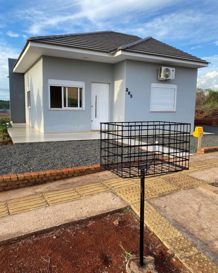 Casa à Venda - Guia Lopes