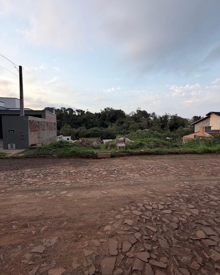 Terreno à Venda- Central (Oliveira)
