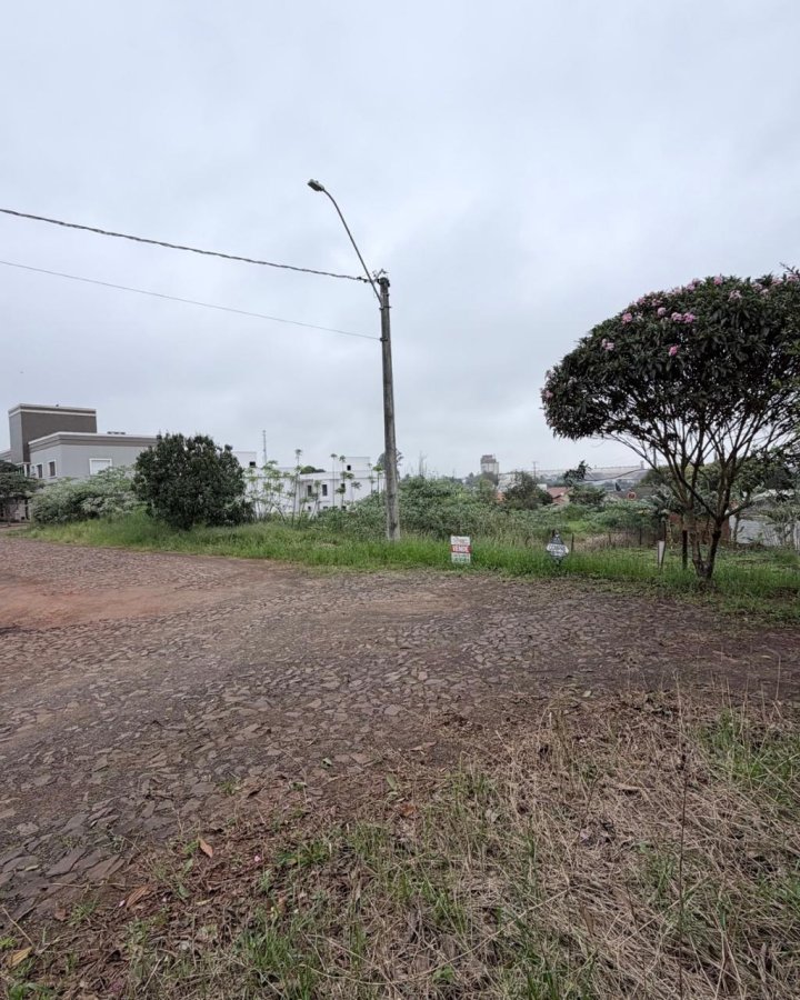 Terreno à Venda - Cruzeiro (Próximo ao Mosteiro)