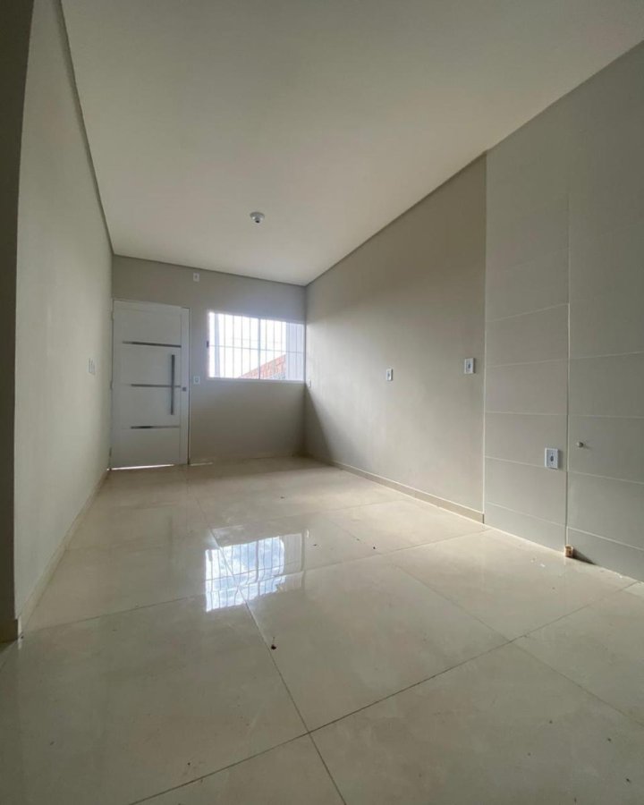 Casa Geminada à Venda - Cruzeiro