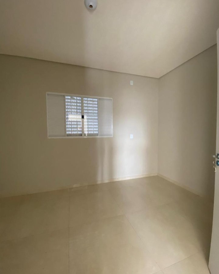 Casa Geminada à Venda - Cruzeiro