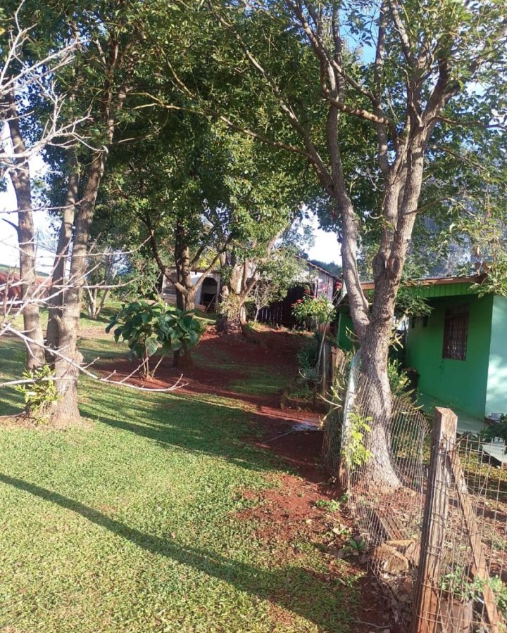 Sítio à Venda - Linha Giruazinho