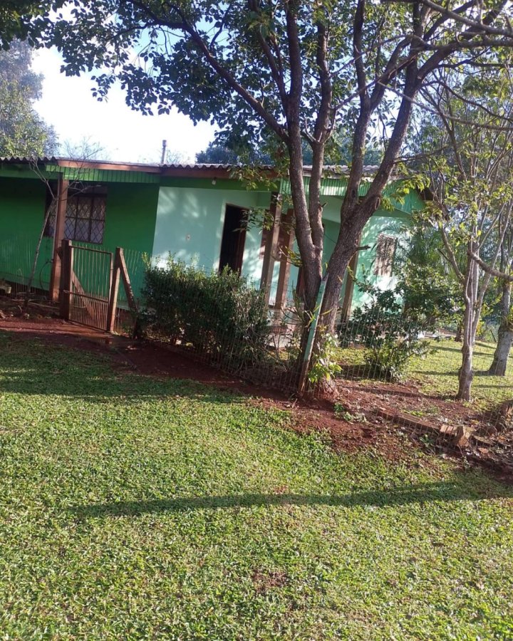 Sítio à Venda - Linha Giruazinho