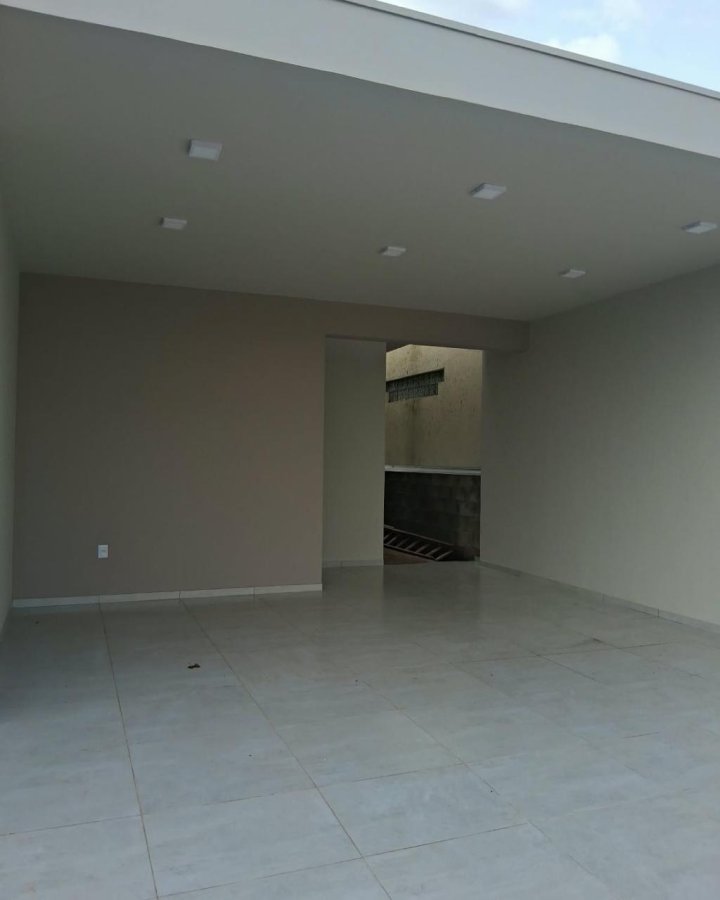 Casa à Venda - Vargas (Central - Proximo IFF)